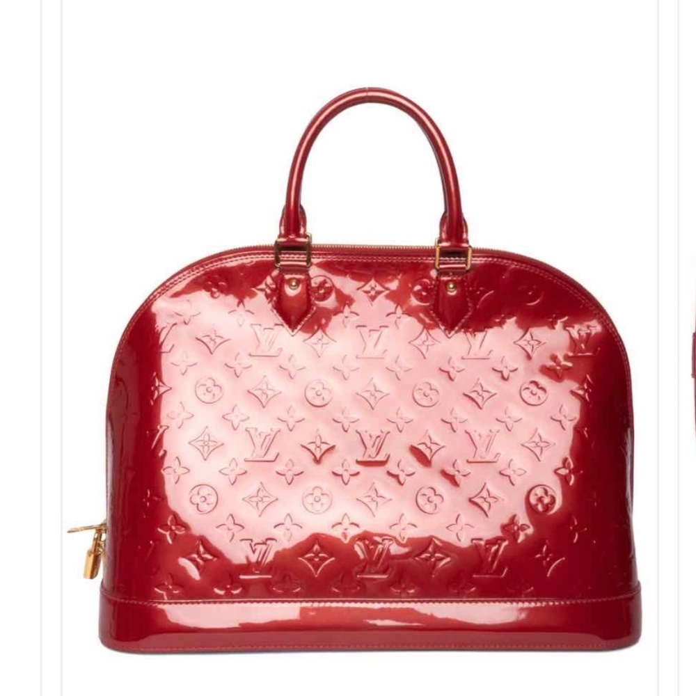 Authentic Louis Vuitton Alma GM Vernis leather in Pomme D’Amour Red color